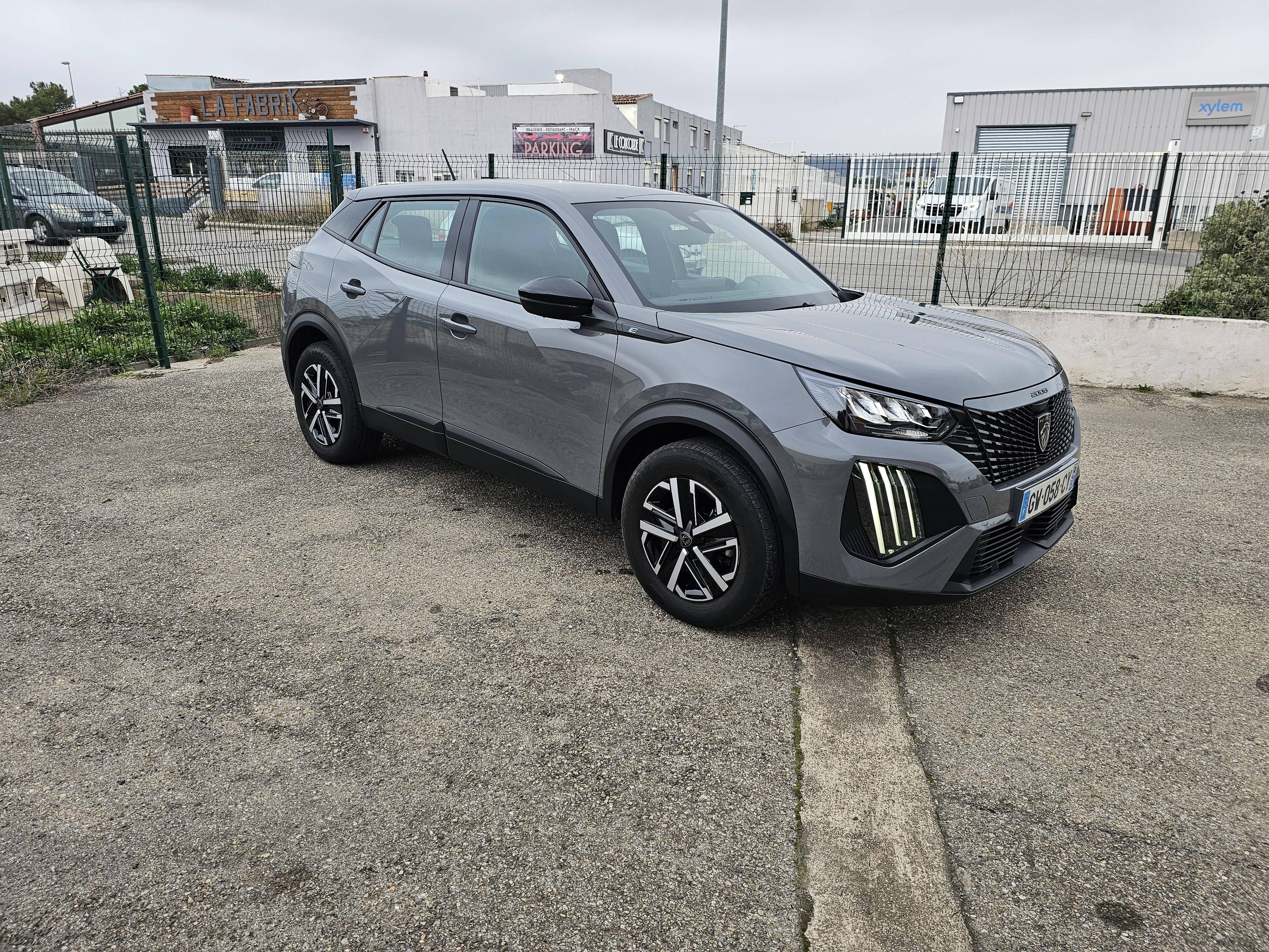 PEUGEOT 2008