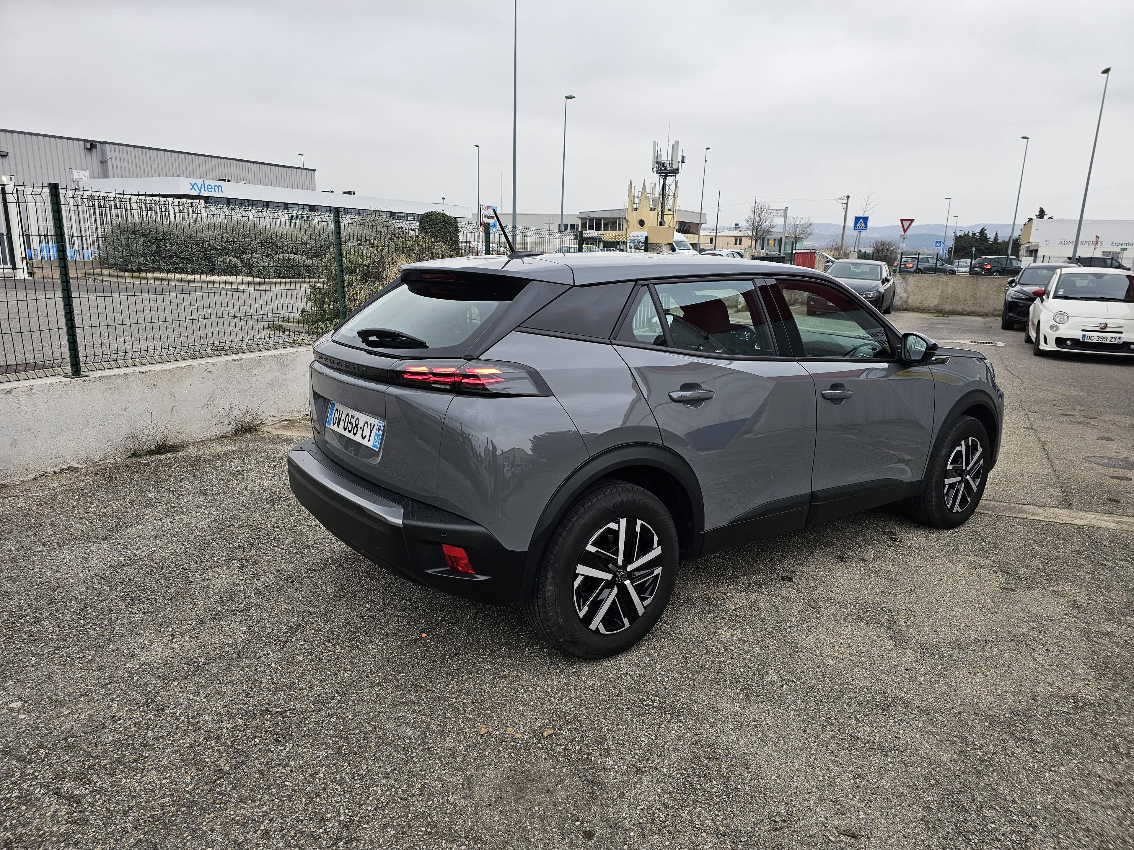 PEUGEOT 2008