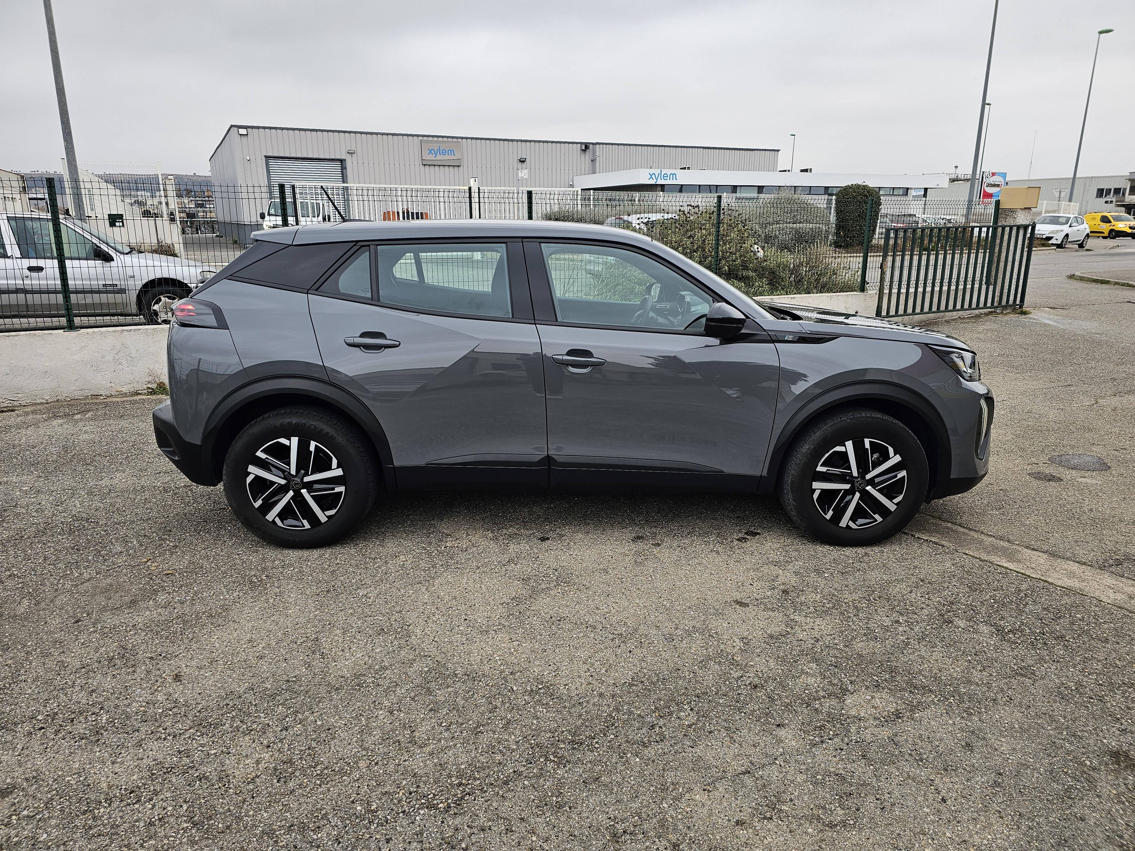 PEUGEOT 2008