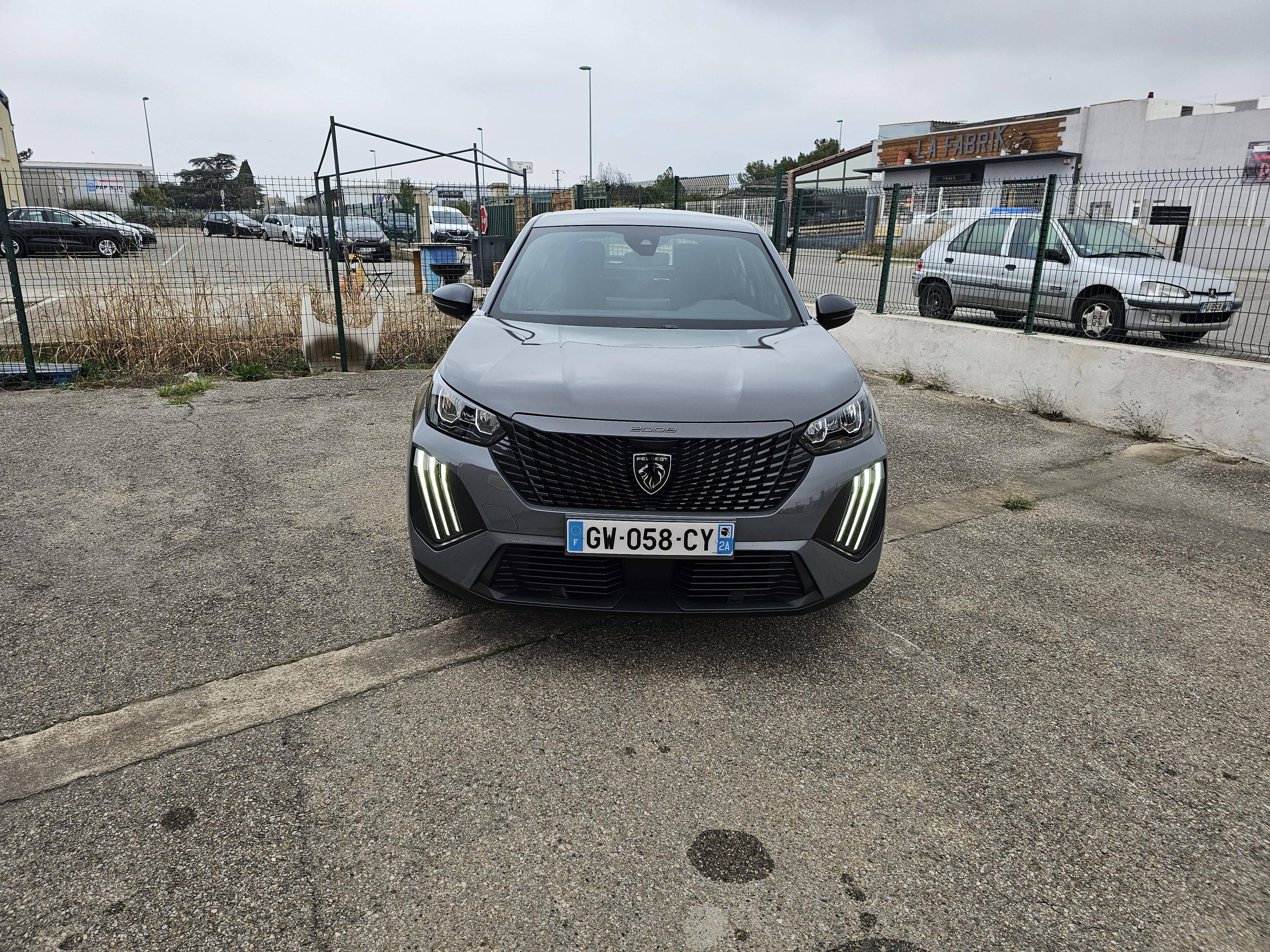 PEUGEOT 2008
