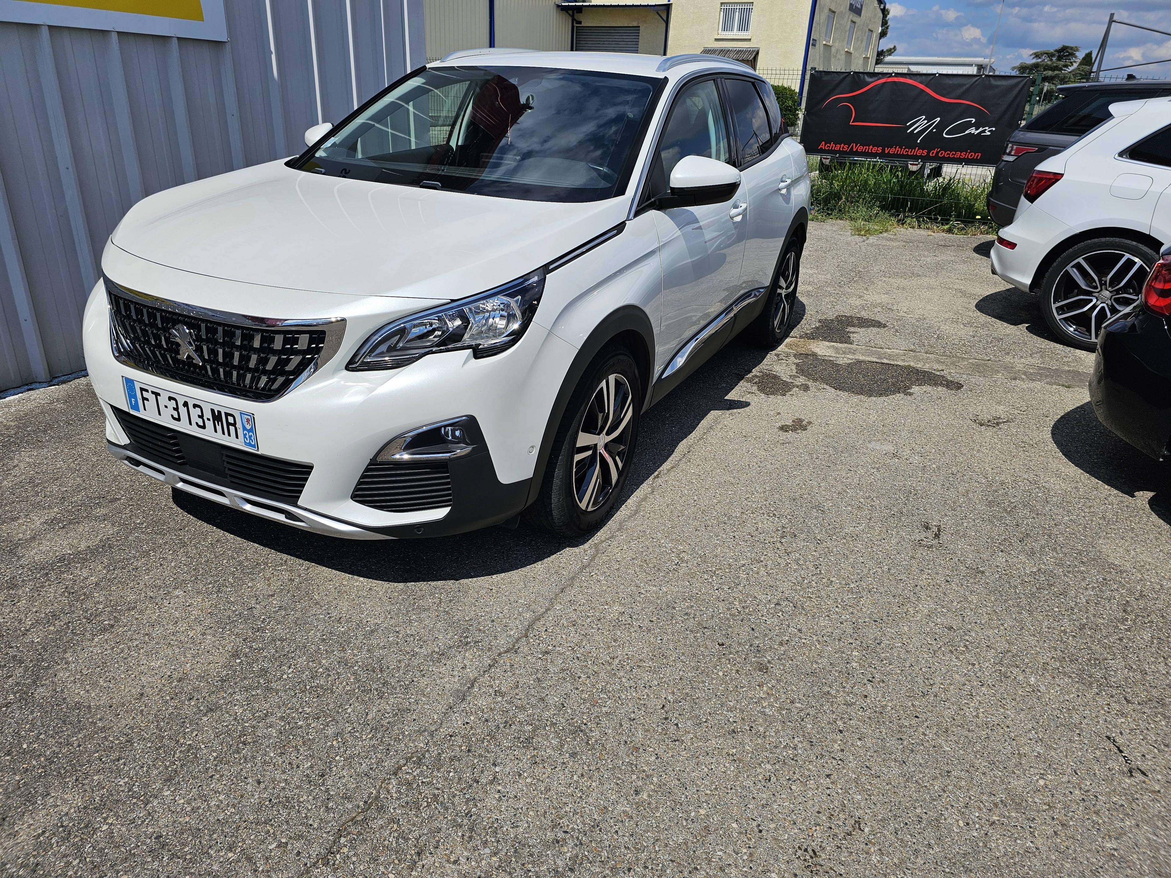 PEUGEOT 3008